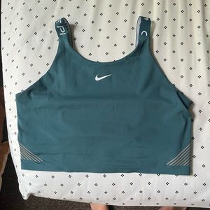Nike Pro Longline Bra - Size Medium
